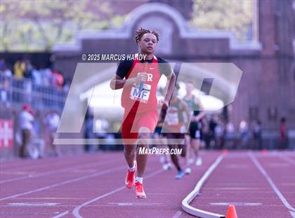 Thumbnail 2 in Penn Relays (4 X 400 Meter) photogallery.