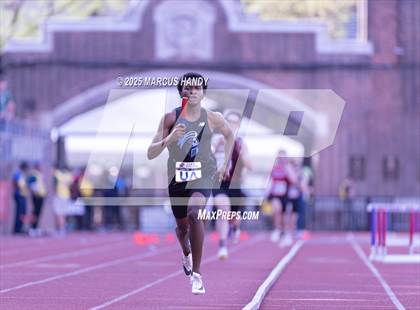 Thumbnail 2 in Penn Relays (4 X 400 Meter) photogallery.
