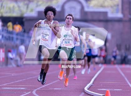 Thumbnail 2 in Penn Relays (4 X 400 Meter) photogallery.