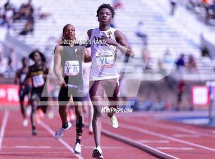 Thumbnail 3 in Penn Relays (4 X 400 Meter) photogallery.