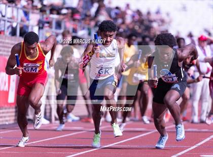 Thumbnail 1 in Penn Relays (4 X 400 Meter) photogallery.