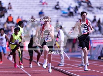 Thumbnail 2 in Penn Relays (4 X 400 Meter) photogallery.