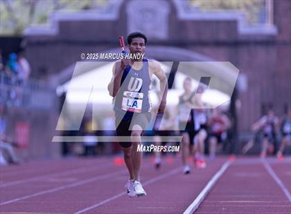 Thumbnail 2 in Penn Relays (4 X 400 Meter) photogallery.