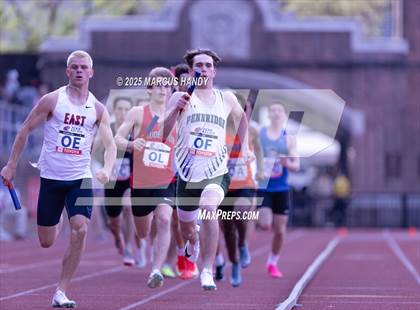Thumbnail 1 in Penn Relays (4 X 400 Meter) photogallery.