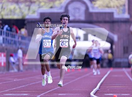 Thumbnail 2 in Penn Relays (4 X 400 Meter) photogallery.