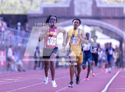 Thumbnail 1 in Penn Relays (4 X 400 Meter) photogallery.