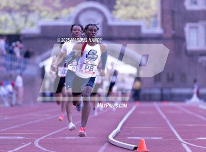 Thumbnail 3 in Penn Relays (4 X 400 Meter) photogallery.