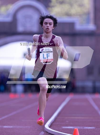Thumbnail 3 in Penn Relays (4 X 400 Meter) photogallery.