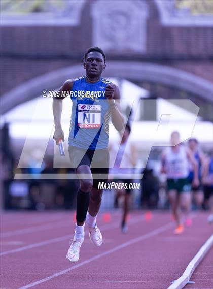 Thumbnail 1 in Penn Relays (4 X 400 Meter) photogallery.