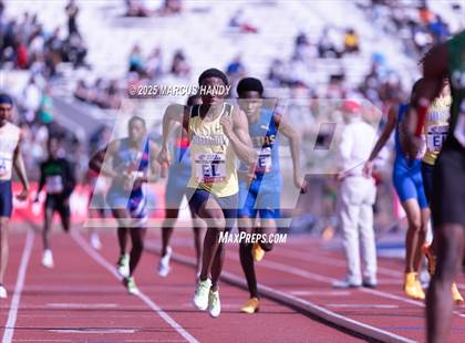 Thumbnail 2 in Penn Relays (4 X 400 Meter) photogallery.