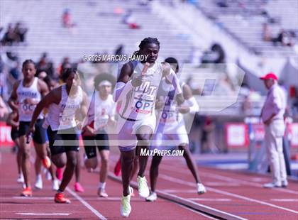 Thumbnail 3 in Penn Relays (4 X 400 Meter) photogallery.