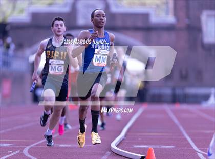 Thumbnail 2 in Penn Relays (4 X 400 Meter) photogallery.
