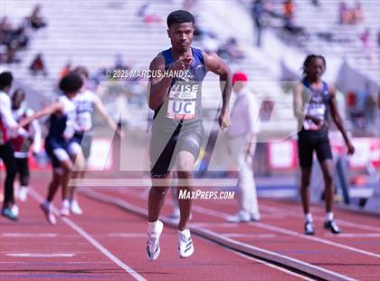 Thumbnail 2 in Penn Relays (4 X 400 Meter) photogallery.