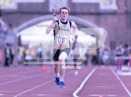 Thumbnail 2 in Penn Relays (4 X 400 Meter) photogallery.