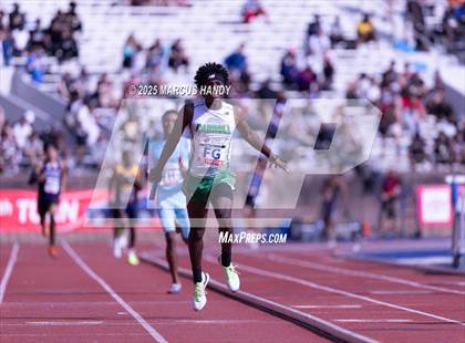 Thumbnail 3 in Penn Relays (4 X 400 Meter) photogallery.