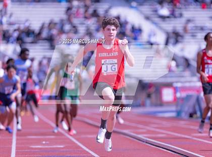Thumbnail 3 in Penn Relays (4 X 400 Meter) photogallery.