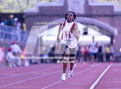 Thumbnail 3 in Penn Relays (4 X 400 Meter) photogallery.