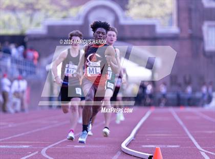 Thumbnail 3 in Penn Relays (4 X 400 Meter) photogallery.