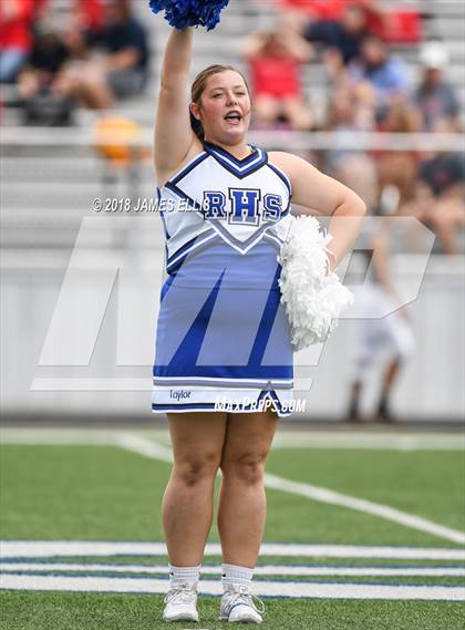 Thumbnail 2 in Robinson vs. Lorena photogallery.