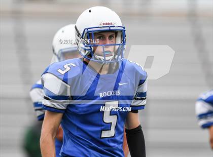 Thumbnail 1 in Robinson vs. Lorena photogallery.
