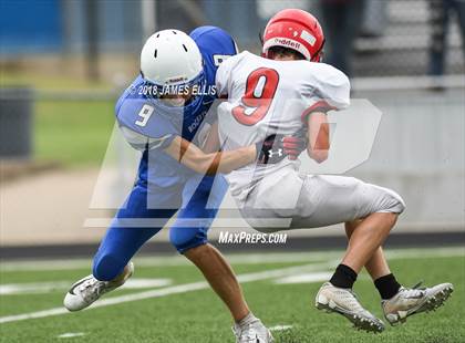 Thumbnail 2 in Robinson vs. Lorena photogallery.