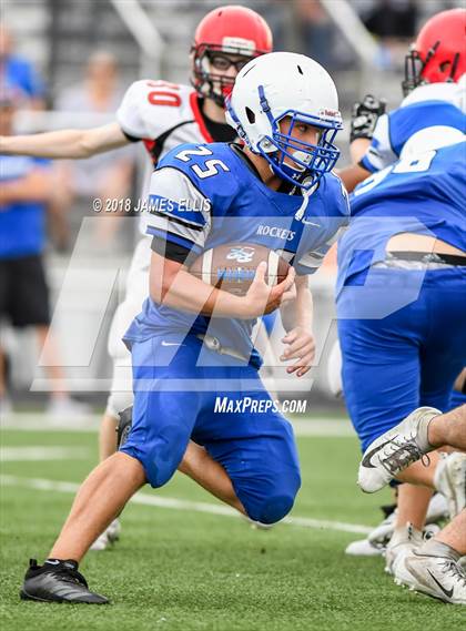 Thumbnail 2 in Robinson vs. Lorena photogallery.