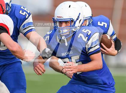 Thumbnail 1 in Robinson vs. Lorena photogallery.