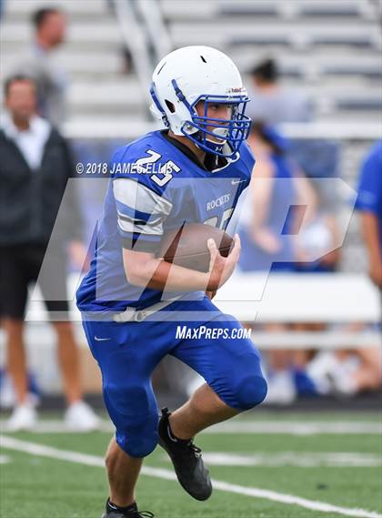 Thumbnail 1 in Robinson vs. Lorena photogallery.