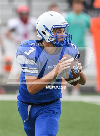 Thumbnail 2 in Robinson vs. Lorena photogallery.