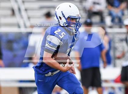 Thumbnail 2 in Robinson vs. Lorena photogallery.