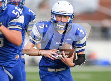 Thumbnail 1 in Robinson vs. Lorena photogallery.