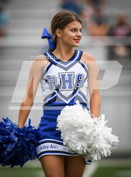 Thumbnail 2 in Robinson vs. Lorena photogallery.