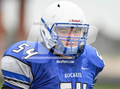 Thumbnail 2 in Robinson vs. Lorena photogallery.