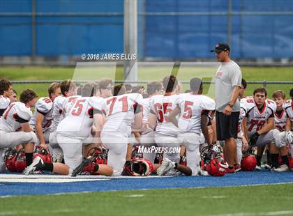 Thumbnail 1 in Robinson vs. Lorena photogallery.