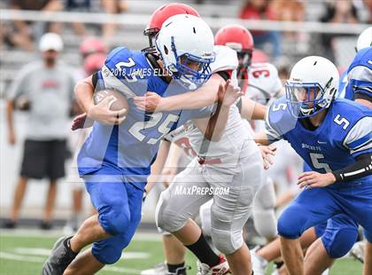 Thumbnail 2 in Robinson vs. Lorena photogallery.