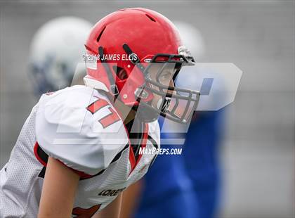 Thumbnail 3 in Robinson vs. Lorena photogallery.