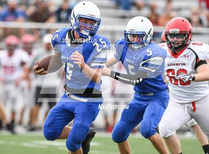 Thumbnail 3 in Robinson vs. Lorena photogallery.