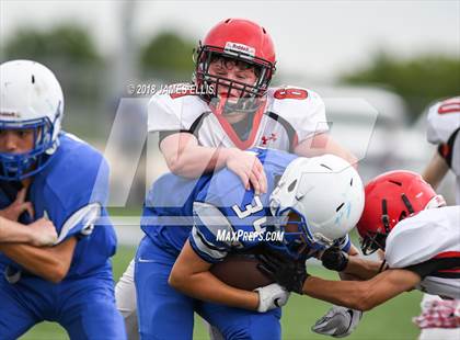 Thumbnail 3 in Robinson vs. Lorena photogallery.