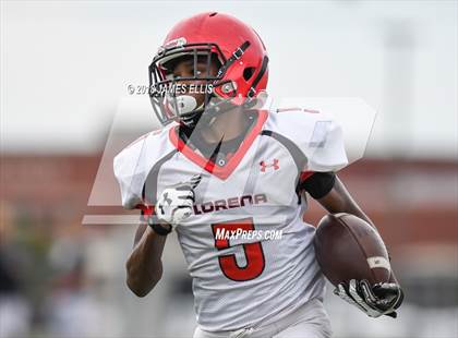 Thumbnail 2 in Robinson vs. Lorena photogallery.