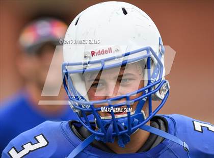 Thumbnail 1 in Robinson vs. Lorena photogallery.