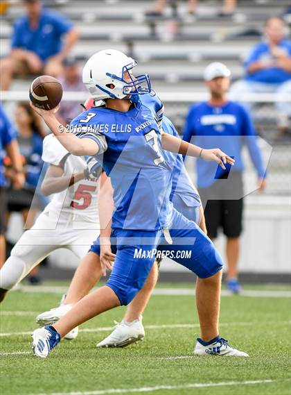 Thumbnail 2 in Robinson vs. Lorena photogallery.