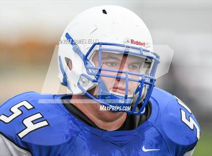 Thumbnail 3 in Robinson vs. Lorena photogallery.
