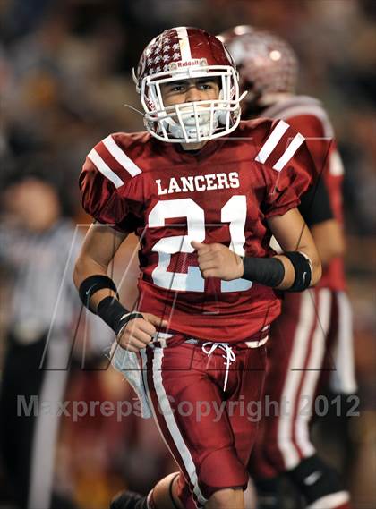 Thumbnail 2 in La Serna vs. Downey (CIF SS Southeast Division Final) photogallery.