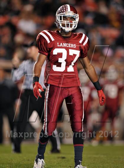 Thumbnail 2 in La Serna vs. Downey (CIF SS Southeast Division Final) photogallery.