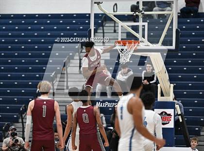 Thumbnail 2 in Bishop Walsh vs. Sunrise Christian Academy (Metro Classic) photogallery.
