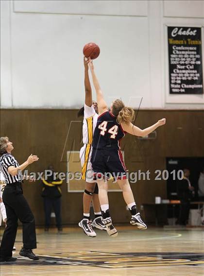 Thumbnail 1 in Campolindo vs. Bishop O'Dowd (CIF NCS D3 Playoffs) photogallery.
