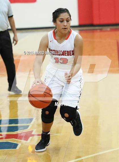 Thumbnail 3 in Palmview vs Economedes (La Joya Pack Tournament) photogallery.