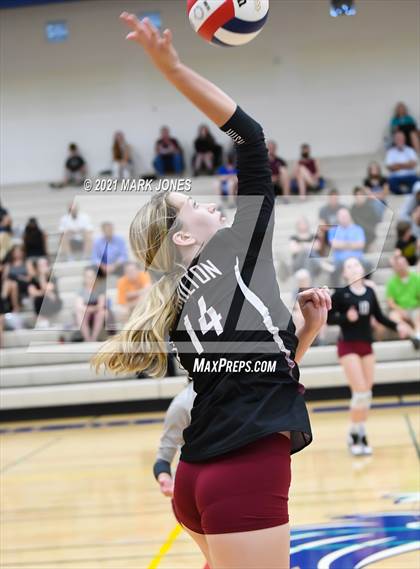 Thumbnail 3 in O'Connor vs. Hamilton photogallery.