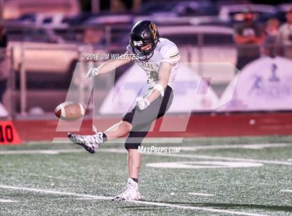 Thumbnail 2 in Round Valley vs. Thatcher (AIA 2A Final) photogallery.