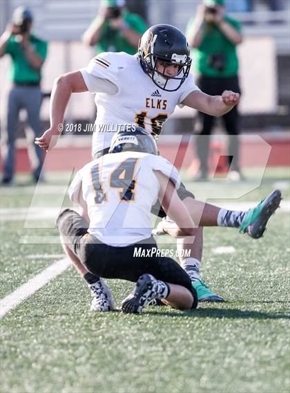 Thumbnail 2 in Round Valley vs. Thatcher (AIA 2A Final) photogallery.